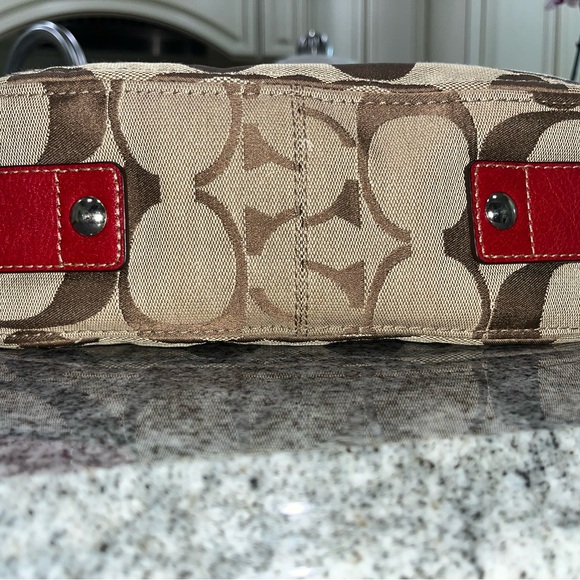 Coach purse - Picture 5 of 6